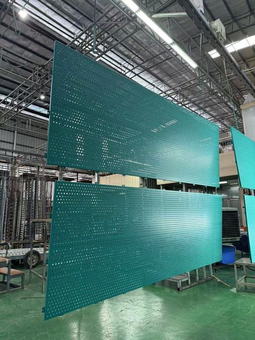 últimas notícias da empresa sobre Você está em busca de soluções de revestimento de alumínio de alta qualidade para transformar seus projetos arquitetônicos?