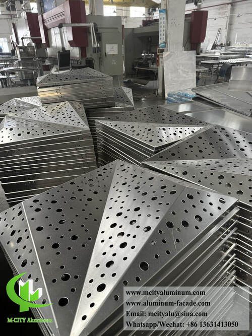 últimas notícias da empresa sobre Por que escolher revestimento sólido de alumínio em vez de outras opções?