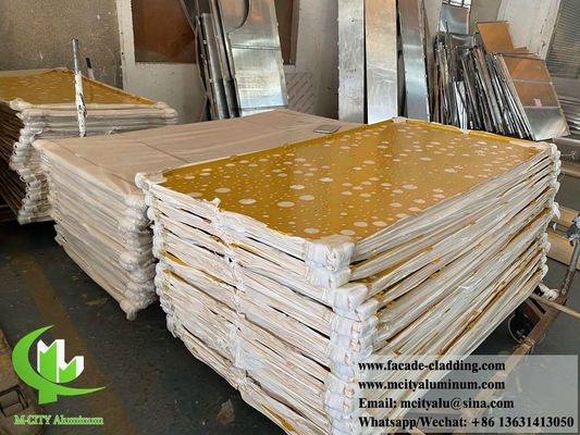 Arquitetura Alumínio revestimento PVDF Cor de Ouro tela de metal acabamento durável anti-ferrugem ignífugo classe 1