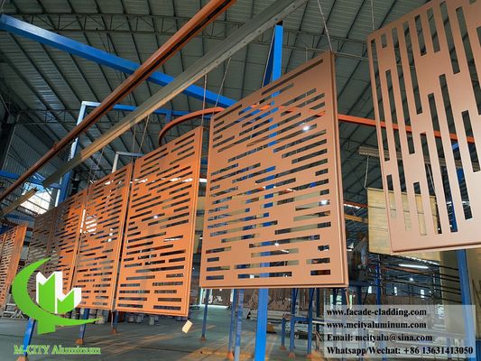 Bom preço Painéis de alumínio decorativos de tela metálica perfurada com PVDF ignífugo anti-ferrugem e cores RAL personalizáveis para fachada e revestimento on-line