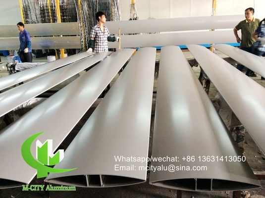 PVDF Arquitetura Aerofoil barbatanas de alumínio com forma oval para janela de fachada