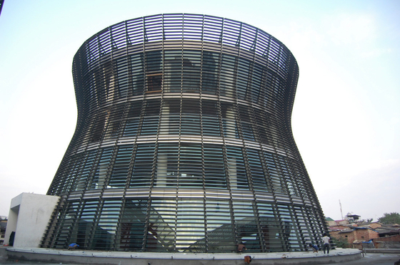 Fornecedor de lâminas de alumínio na China com acabamento revestido de pó de forma oval Sistema de folhas aéreas largura 300 mm cor de grão de madeira