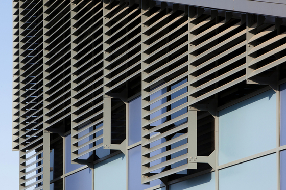 200 mm China fornecedor de persianas de alumínio para decoração de edifícios de acordo com o projeto do arquiteto