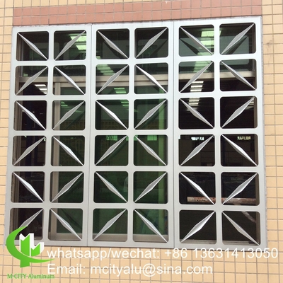 Ecrã de janela exterior Painel perforado de alumínio para painel de parede com folha de metal de 3 mm com padrão de suporte redondo