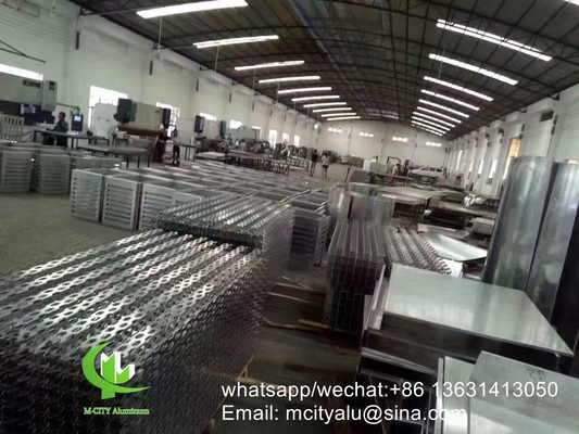 Ecrã laser CNC painel de revestimento de alumínio metálico de 2,5 mm perfurado para parede de cortina com cor de latão