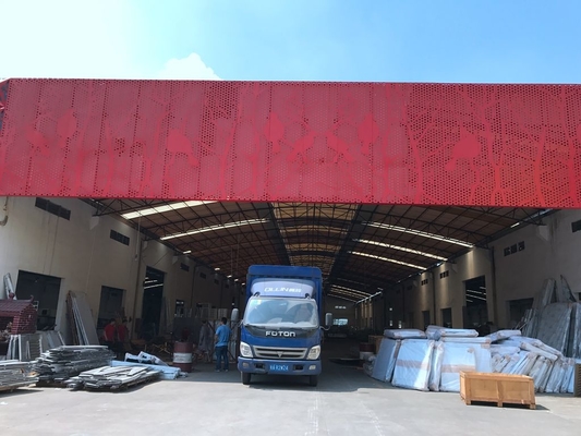 Painel de revestimento por perfuração de alumínio metálico com padrões de arte perfuração utilizada para fachada de edifícios