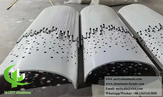 Revestimento de coluna de metal com modelo de corte a laser