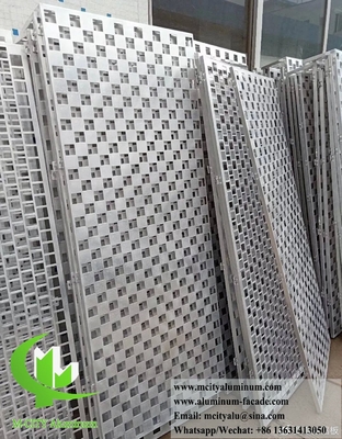 Painéis sólidos de alumínio de 3 mm com padrão de perfuração para decoração de parede