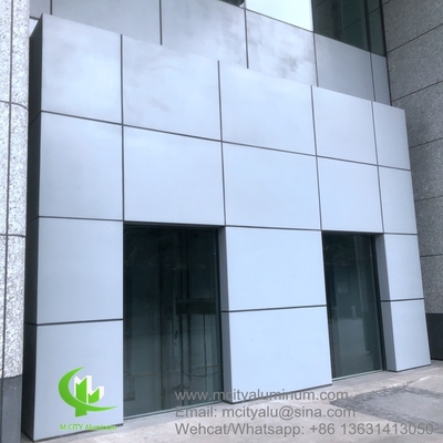 China 30033mm painel de alumínio metálico fluorocarbonato de alumínio painel sólido parede cortina para revestimento de fachada