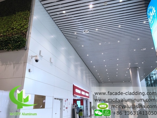 Fabricado sob encomenda Painel de alumínio perforado para decoração de teto