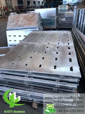 Painel sólido de fachada de alumínio para parede de cortina revestido em pó de cor cinzenta de 3 mm de espessura