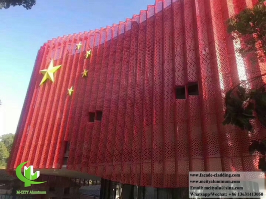 Parede cortina de painel metálico CNC de alumínio fluorocarbonato perforado para revestimento de fachada