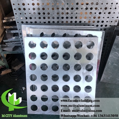 Parede cortina de revestimento CNC de painéis de fluorocarbonos de alumínio perfurados para revestimento de fachadas
