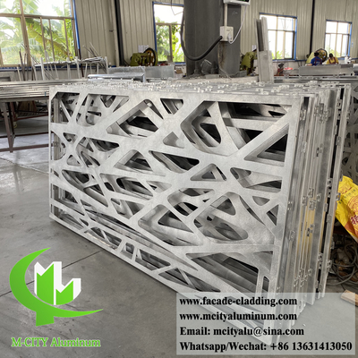 Planilha de alumínio decorativa de tela de metal de design de árvore para decoração de trilhos de vedação anti-ferrugem