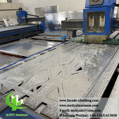 Planilha de alumínio decorativa de tela de metal de design de árvore para decoração de trilhos de vedação anti-ferrugem