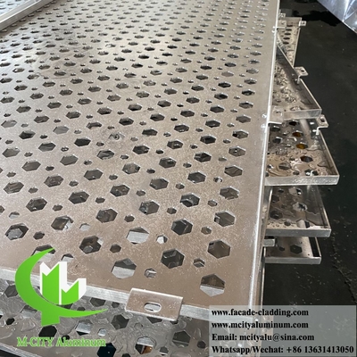 Painel decorativo de chapa de alumínio perfurado de forma hexagonal revestido em pó de cor cinzenta