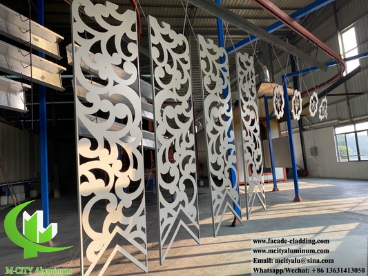 Revestimento de parede de alumínio perfurado fachada de parede de metal maciço com padrões PVDF 15 anos de garantia