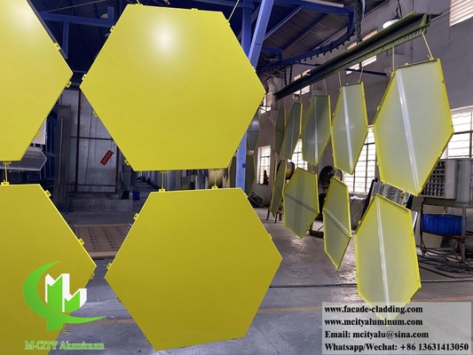 Painéis metálicos Folha de alumínio hexagonal para decoração de parede de revestimento de fachada