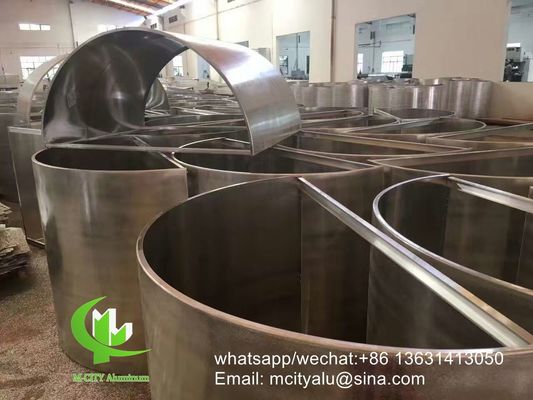 Bom preço Painel de revestimento de alumínio revestido em pó com padrões personalizáveis e espessura de 1,5-10 mm para fachada de coluna e parede de cortina on-line