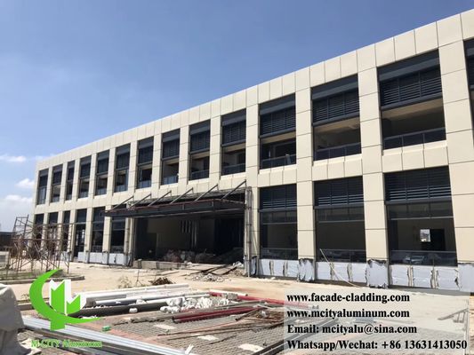 Bom preço Painel de revestimento de alumínio de acabamento PVDF de espessura de 3 mm com perfuração personalizável para fachada de parede metálica on-line