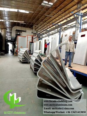 Bom preço Revestimentos metálicos de fachadas metálicas Ecrã de metal para revestimentos de parede em pó revestido de preto on-line